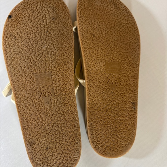 ZARA Women's Beige Buckle Slide Buckle Comfort Straps Sandals Size 38 Minimalist - Picture 4 of 9